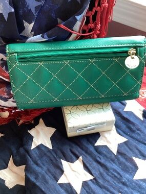 Relic Emerald Quilted Zip Wallet